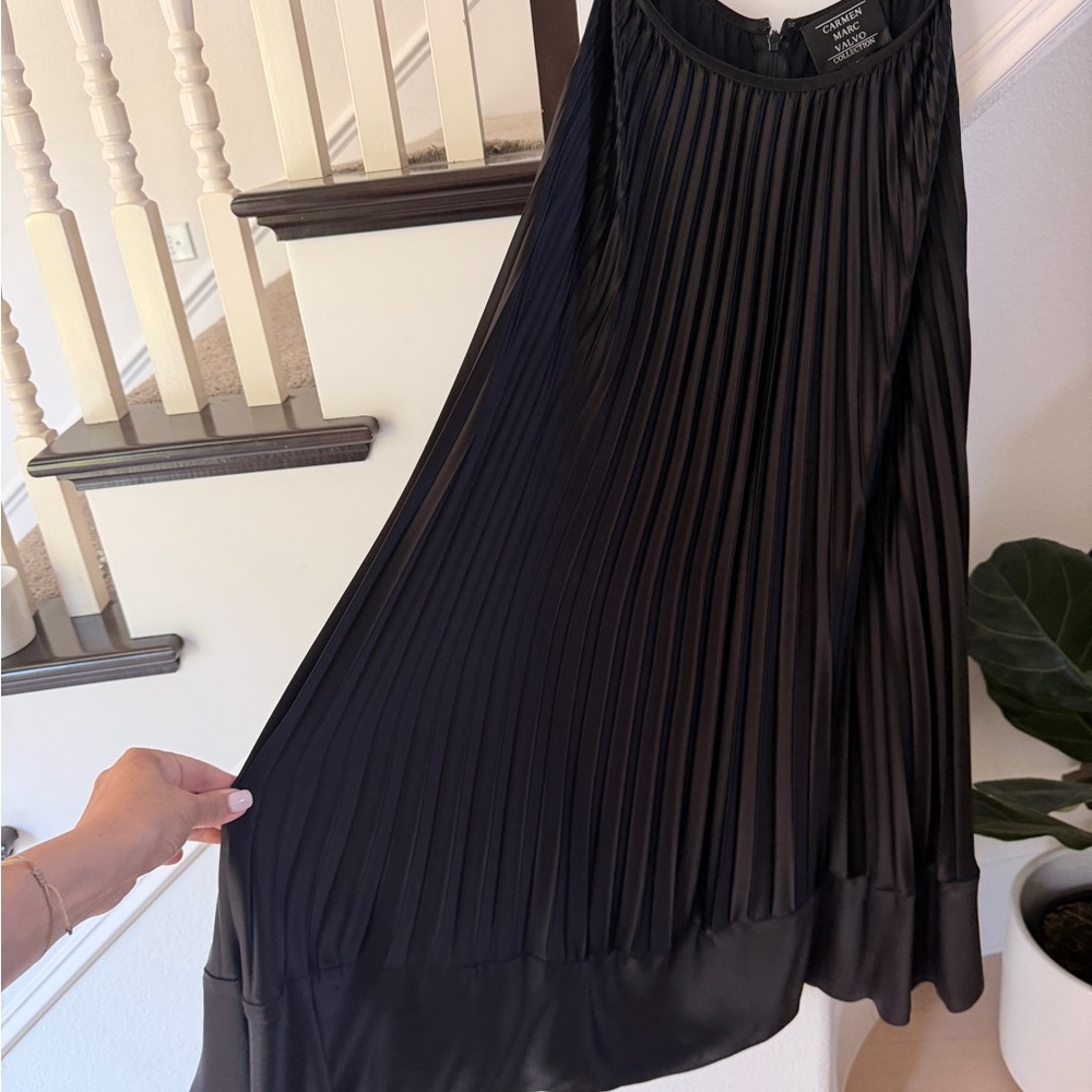 Carmen Marc Valvo Black Pleated Satin-Effect Dress